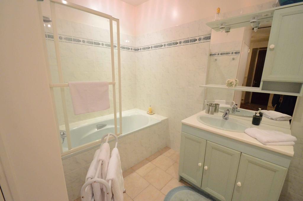 La Chancellerie Huismes Zimmer foto